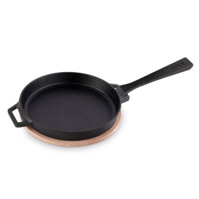 Round Cast-Iron Skillet with Stainless Steel Trivet